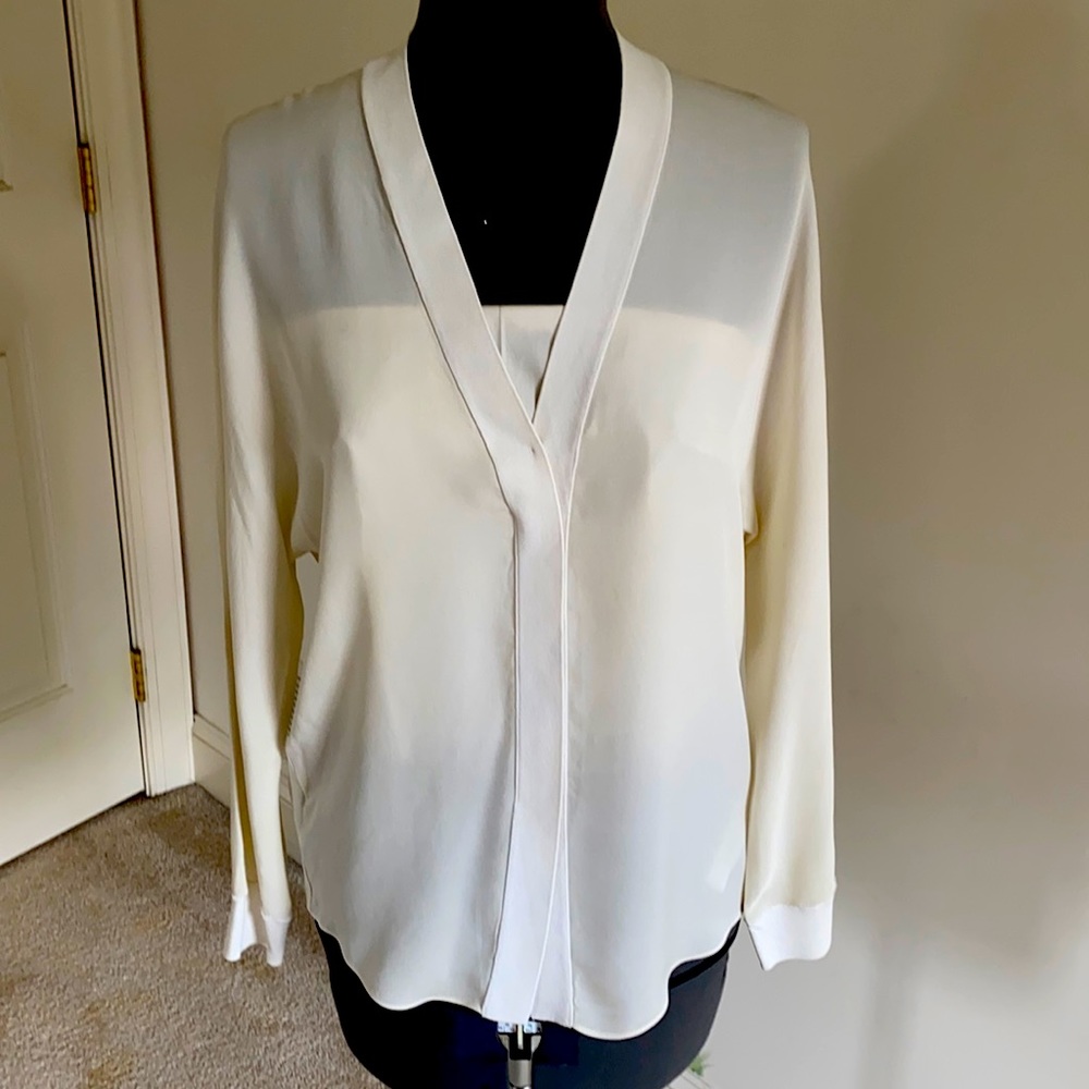 Vince Cream V-Neck Long Sleeve Blouse